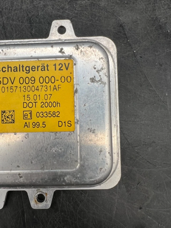 2006-2010 BMW 525i OEM Xenon Headlight Ballast Control Unit 015713004731AF - Image 2 of 4