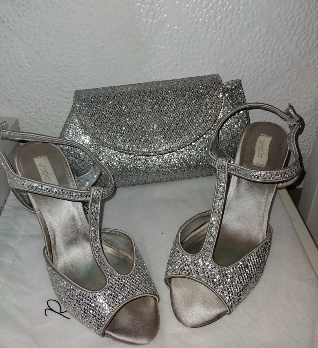 Roland cartier sales silver sandals