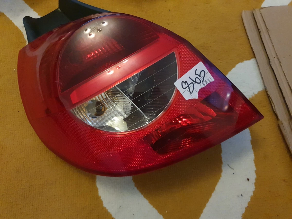 RENAULT CLIO III Rear Left Side Tail Light LHD 89070837 8200459962 