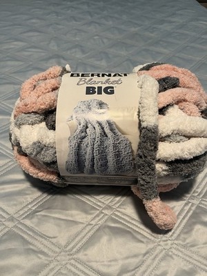 New Bernat Big Blanket Yarnspirations 32 Yds 10.5Oz Silver Lining Varg Yarn Knit