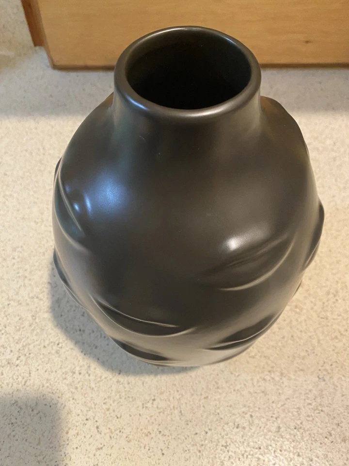 Jarrón negro moderno decoración del hogar único centro de mesa boho besos florero de cerámica Foto 3 de 4