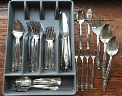 56 pc ROSEANNE Flatware Set Oneida Stainless