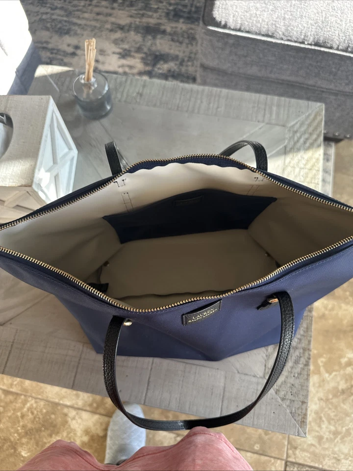 Bolso de Mano Lauren Ralph Lauren Azul Marino - Nylon con Correas de Cuero Negro Foto 4 de 4