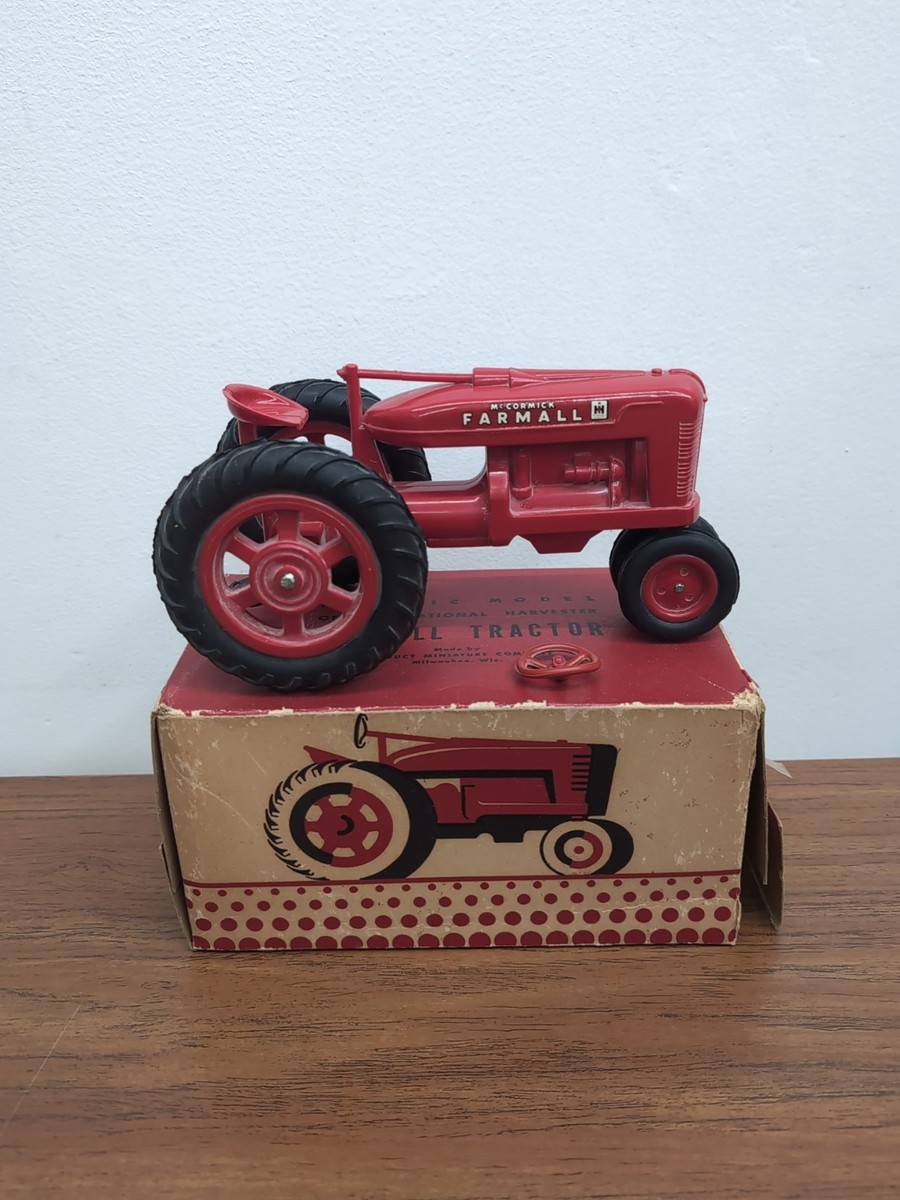 ミニカー アメリカントラクター McCORMICK FARMALL 1946