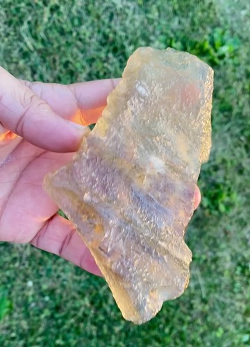 Esemplare da impatto Tektite meteorite vetro deserto libico (1740 ct) gemma angelo - Video 1 di 1