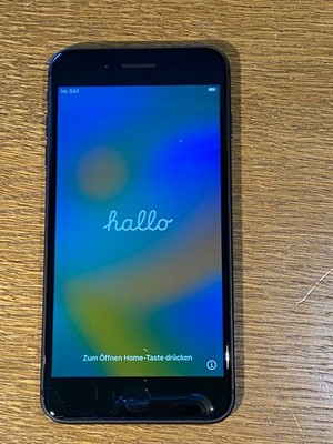 Apple iPhone 8 Plus 64GB - space grau - ohne Simlock - Akku 89% - Top Zustand