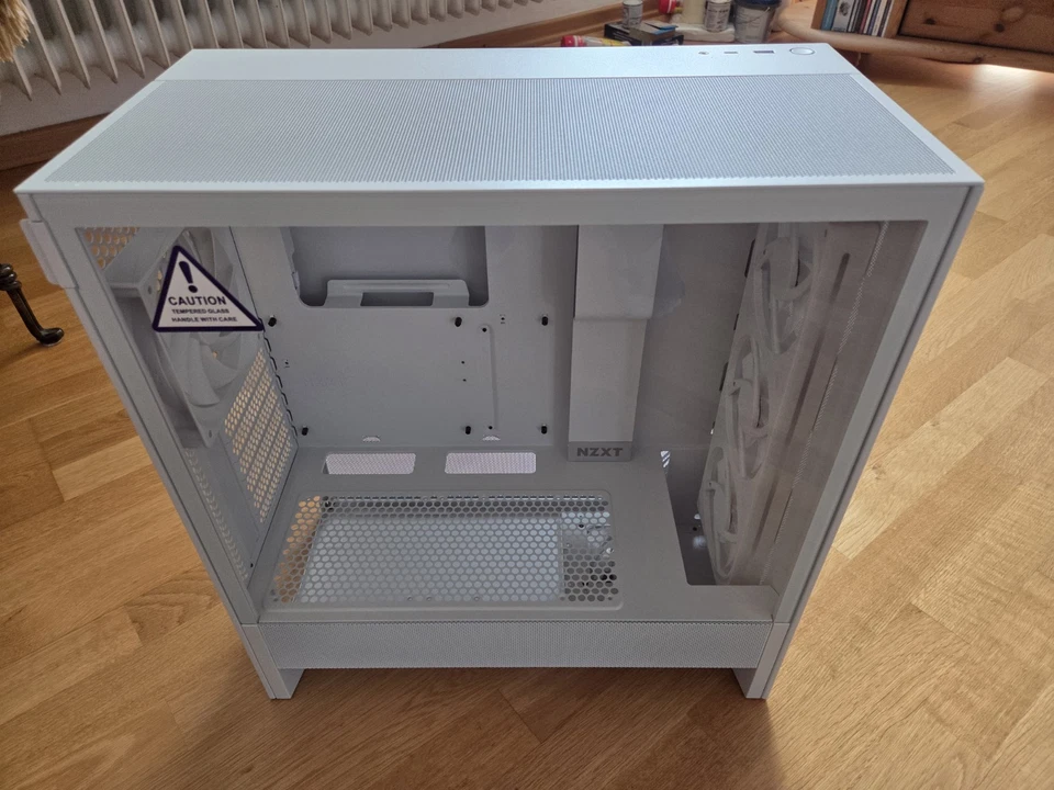 NZXT H5 Flow RGB Mid-Tower-Gehäuse - Weiß - Bild 2 von 4