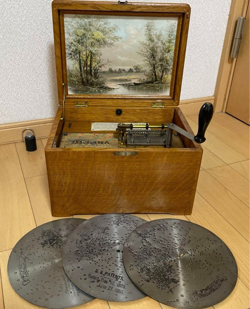 Disc music box Regina 8 inch Wooden Includes 3 Original Discs Rare