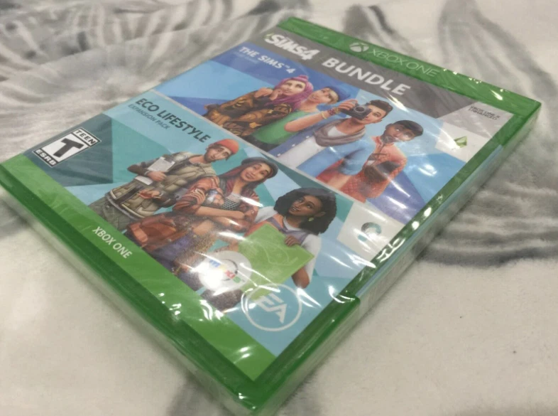 The Sims 4 + Eco Lifestyle Bundle - Microsoft Xbox One NEW - Image 2 of 4