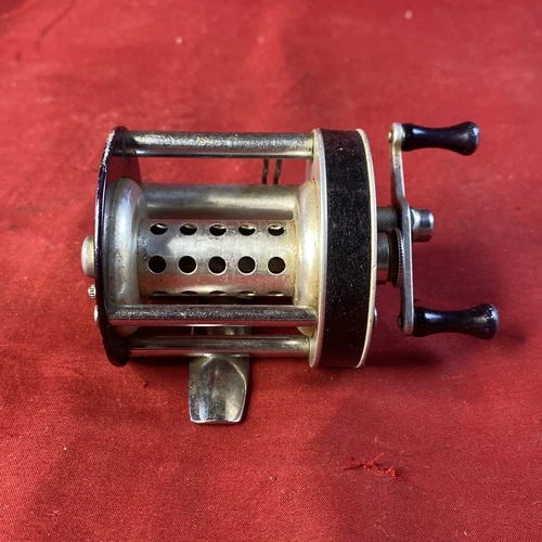 Vintage Langley Cast-Rite Model 380A Fishing Reel - Made In USA - Picture 2 of 8