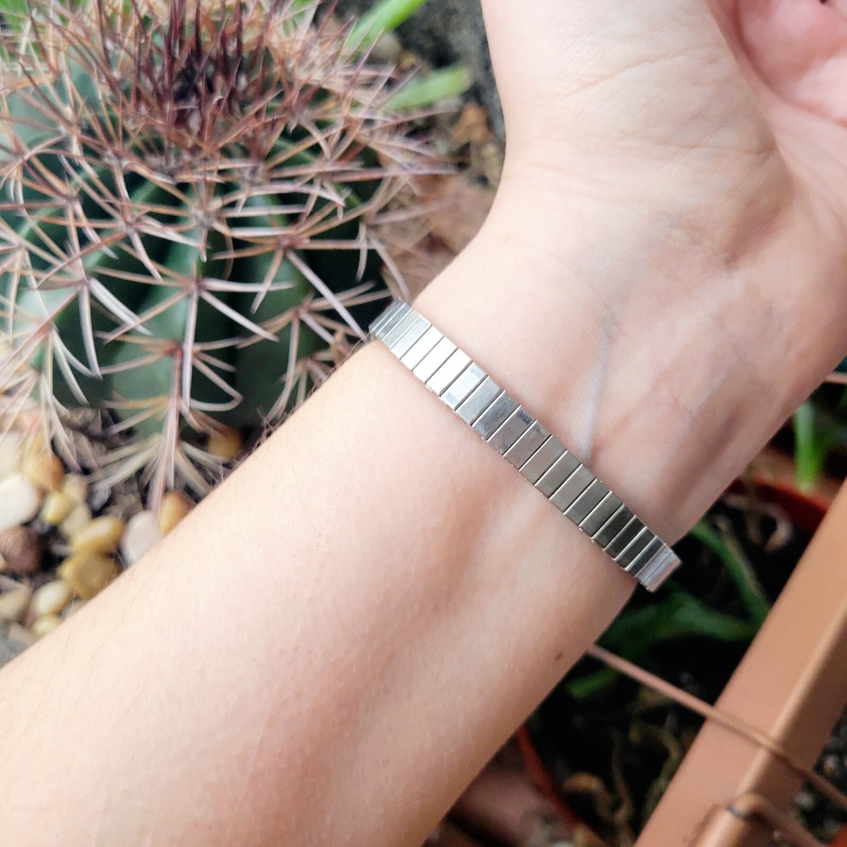 Elements Dainty Quartz Classic Silver Oval Womans Womens 