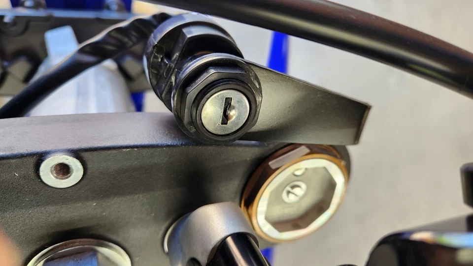 KIT INTERRUPTOR LLAVE ENCENDIDO YAMAHA YZ450F-YZ250F 2016-2023 Foto 4 de 4