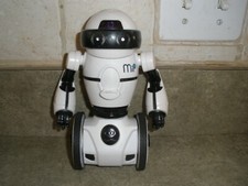 WowWee MiP Robot White, Model 0820 Works Great N14