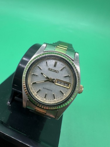 SEIKO Automatic Day/Date Silver/Gold Tone Ladies Watch 2906-0889 - Picture 2 of 14