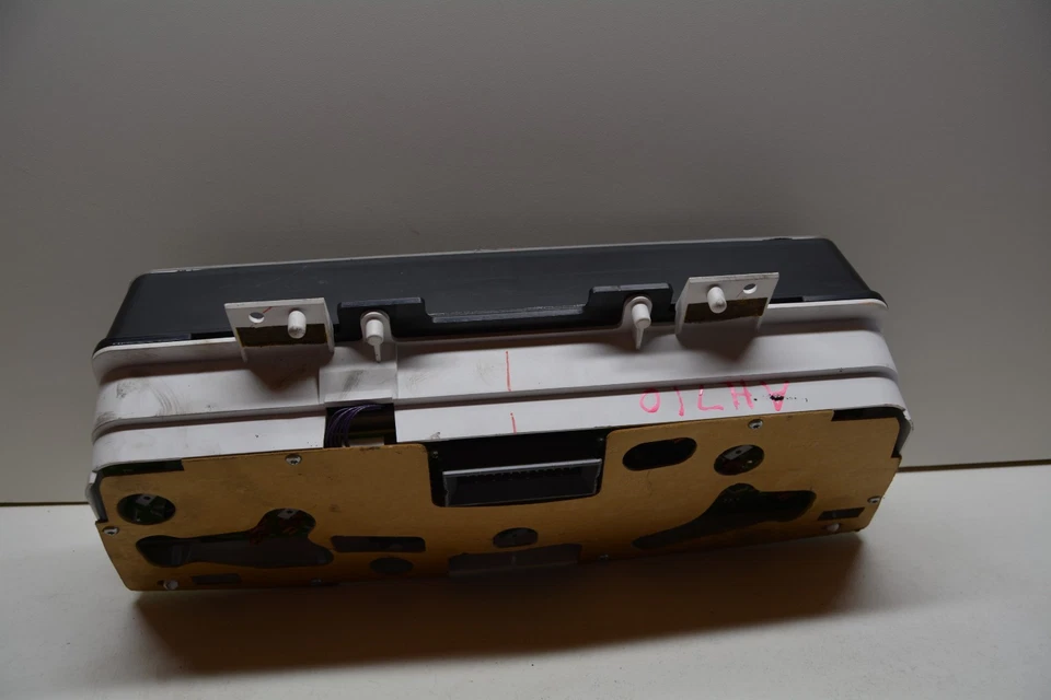 Dodge Neon Instrument Velocímetro Cluster 2000-2001 millas 130311 OEM, 257-02387 Foto 4 de 4