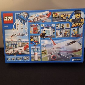 LEGO CITY 3182 Airport Complete W/Box, Minifigures & Instructions