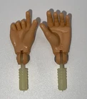 VINTAGE 1970`S GI JOE ADVENTURE TEAM HANDS    1