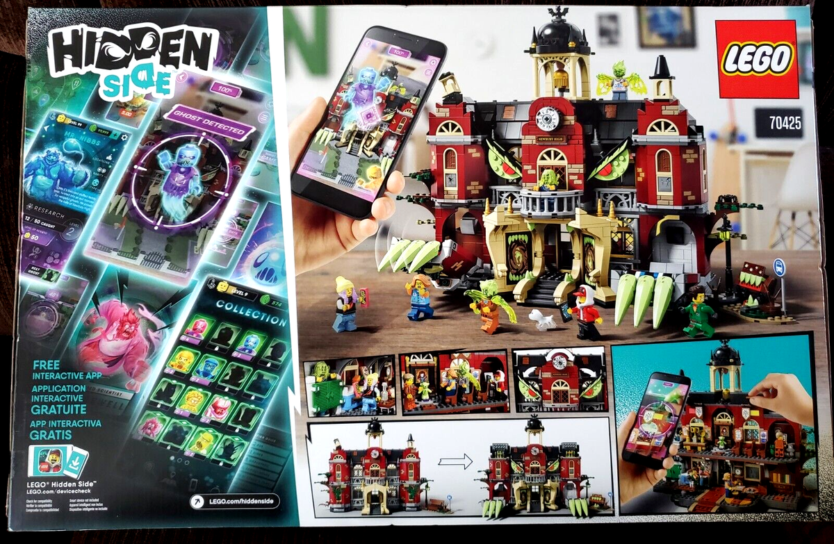 LEGO Hidden Side 70425 Newbury Haunted High School damaged box