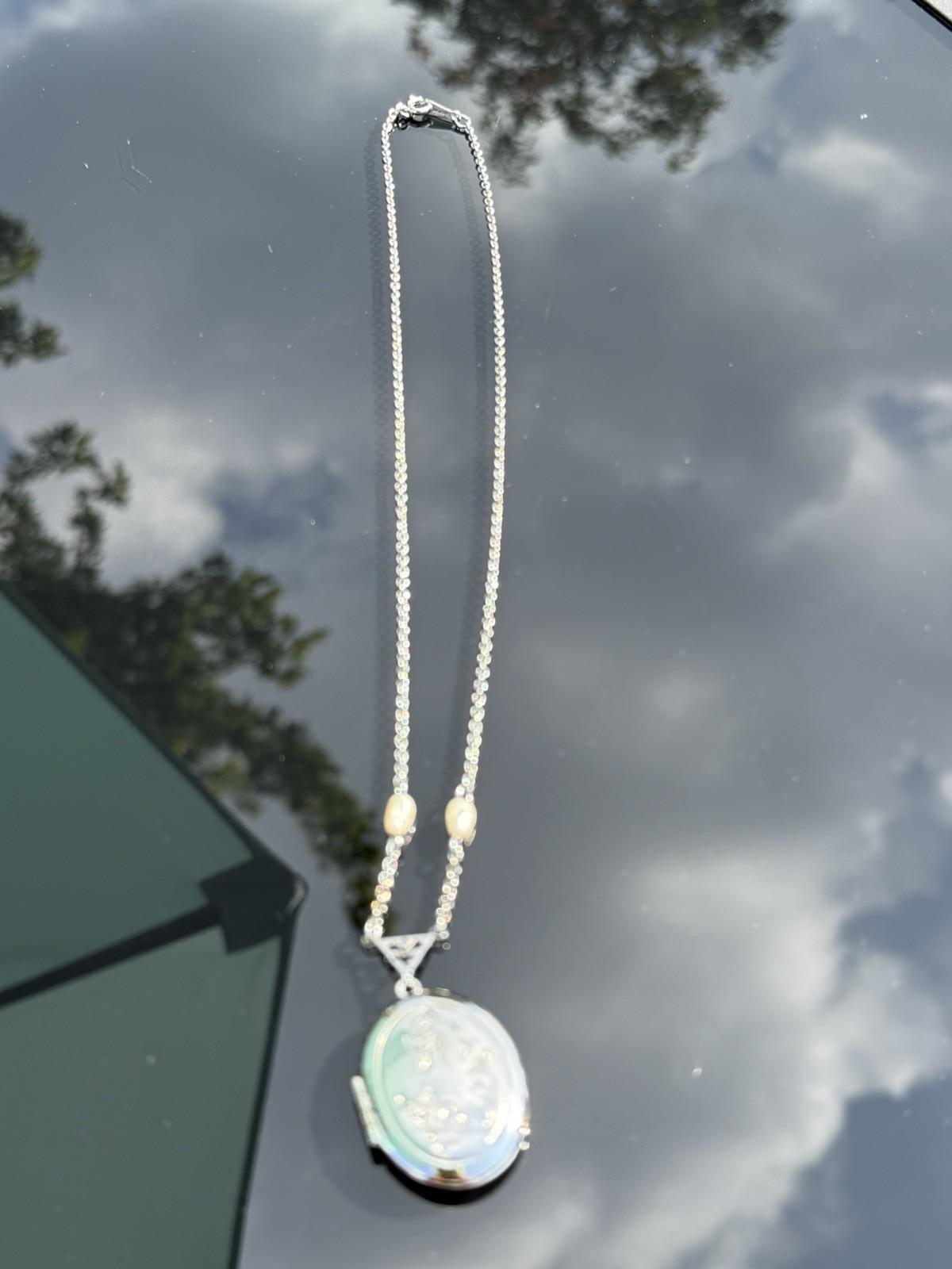 Vintage Silver Locket Necklace with 2 Accent Pearls On Chain 18’’