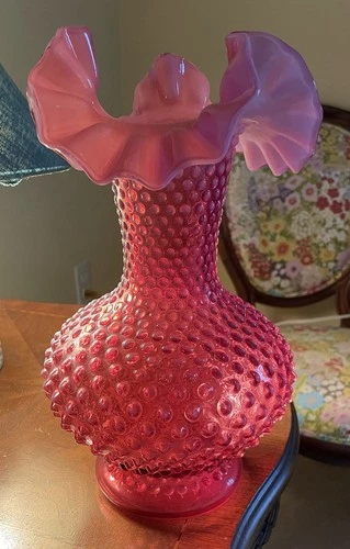 Vintage Fenton Cranberry Opalescent Hobnail 11” Vase. Excellent Condition