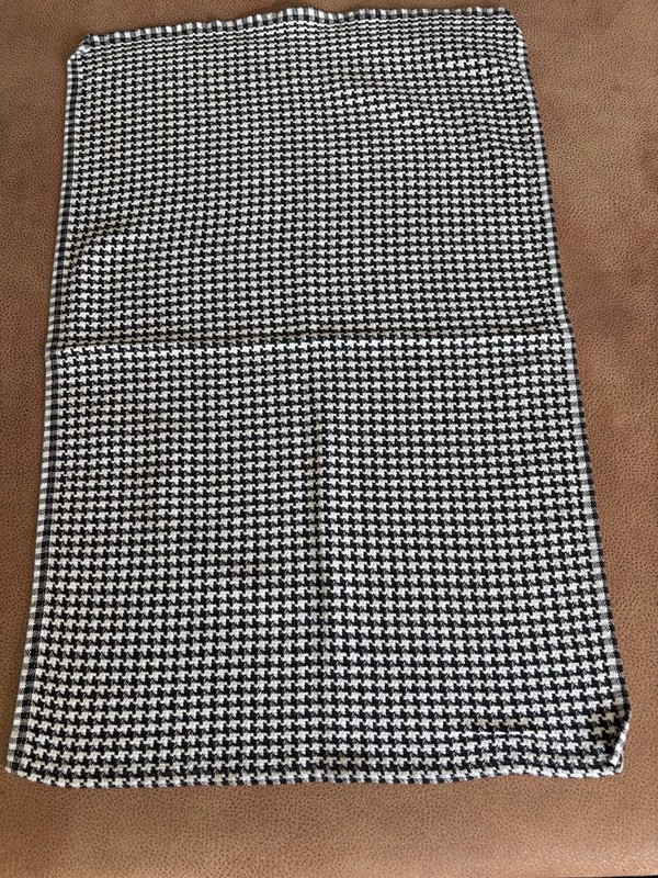 Black And White Zigzag Pattern Kitchen Cotton Towel. 16x24”