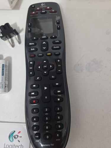 Logitech Harmony 700 Mando Universal Recargable Pantalla a Color Caja Dañada - Imagen 5 de 13