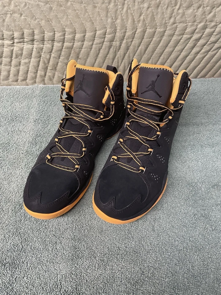 Nike Hombres Air Jordan Melo M10 Medio Negro Atomic Mango Talla 9.5 629876-013 Tenis Foto 2 de 4