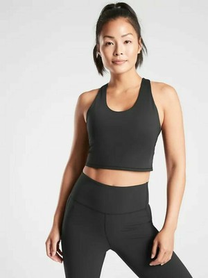 black yoga top