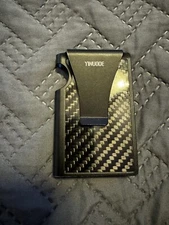 Slim Minimalist RFID Blocking Wallet - Carbon Fiber Style