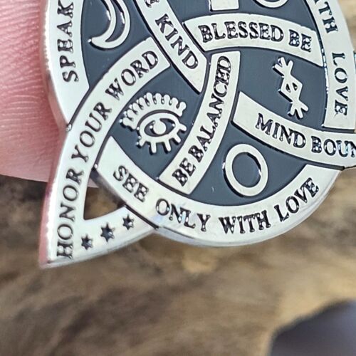 Trinity Knot Triquetra Pendant Inspiation Script Amulet Necklace Jewellery & Box - Picture 11 of 23