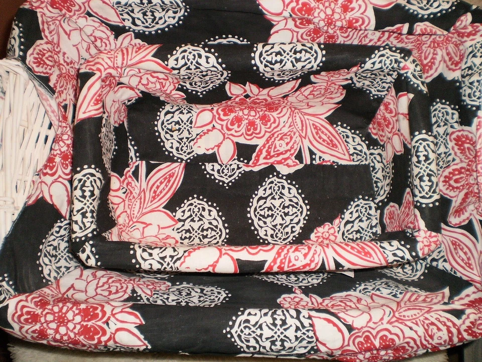 white willow wicker basket with floral liner 3 piece - Image 2 of 4