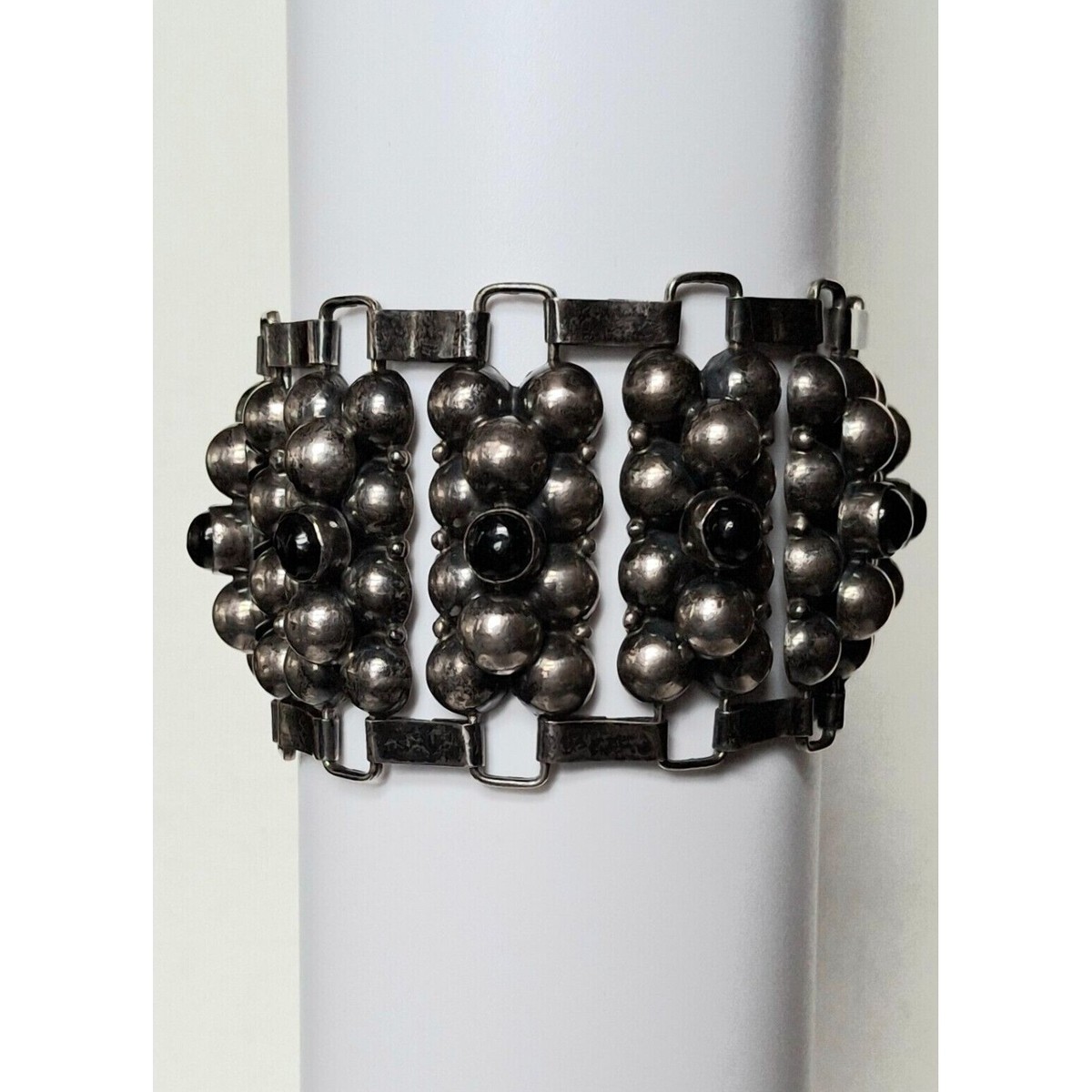 VINTAGE HANDMADE 925 STERLING SILVER AND ONYX WIDE WRAP BRACELET 