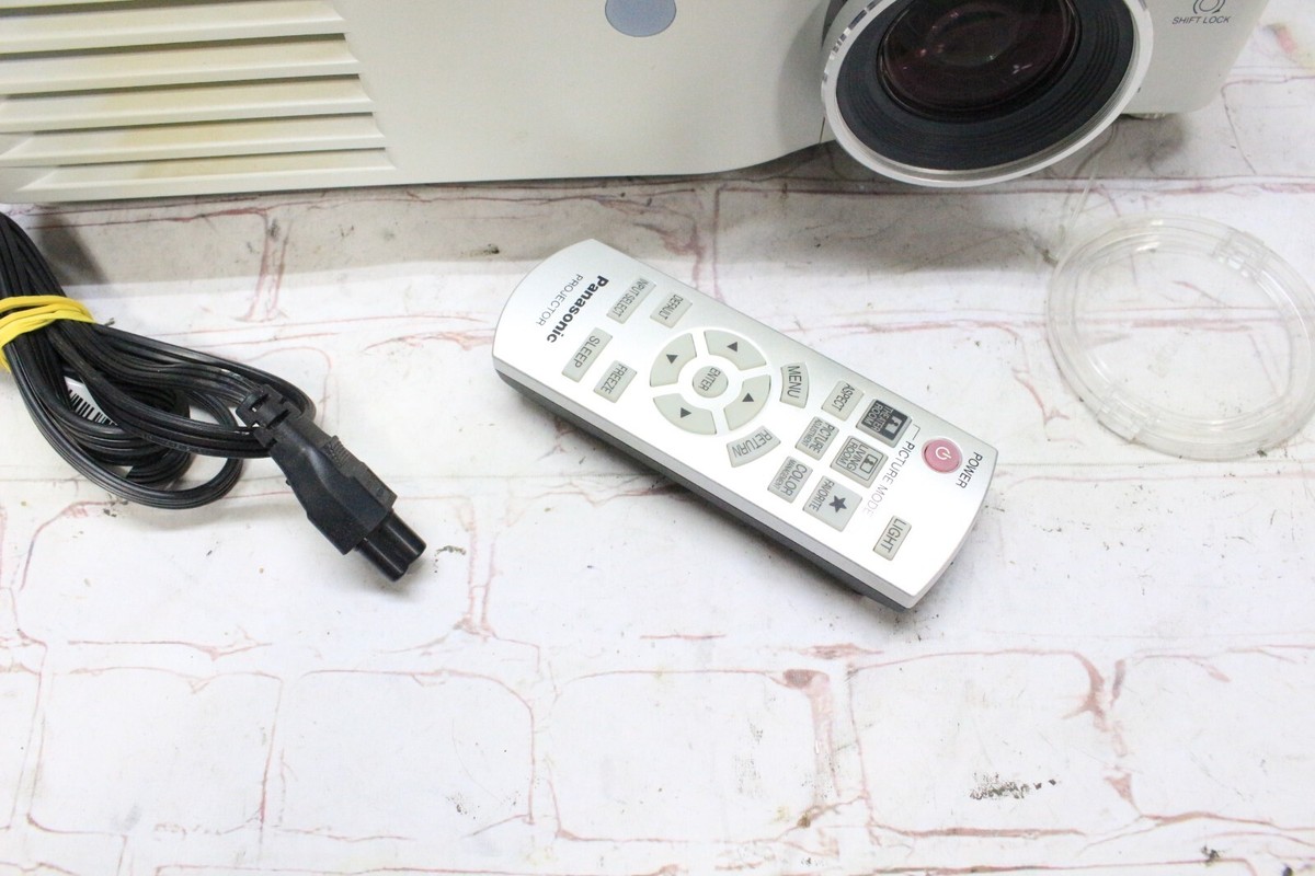 Panasonic PT-AX100E LCD 720P Projector Home Theater Tested Panasonic PT-AX100E LCD 720P Projector Home Theater Tested