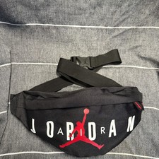 Nike Air Jordan Fanny Pack Hip Waist Belt Black Red Bag Crossbody 0533-023