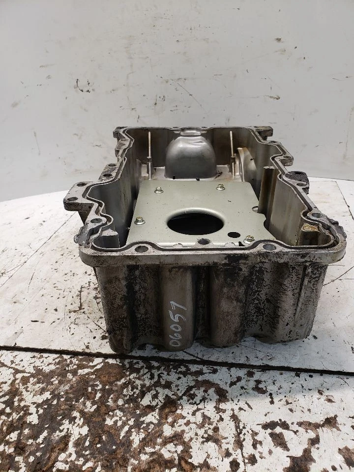 Cacerola de aceite 3,0 L compatible con 09-12 Escape 1411058 Foto 3 de 4