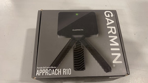 Garmin Approach R10 Portable Golf Lounch Monitor 