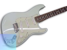 FENDER American Special STRATOCASTER E-Gitarre