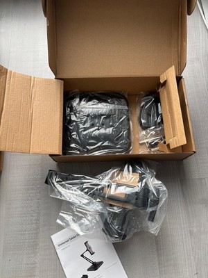 StarTech ARMTBLTDT Universal Tischständer Wandständer für 4,7-12,9 Zoll Tablets-