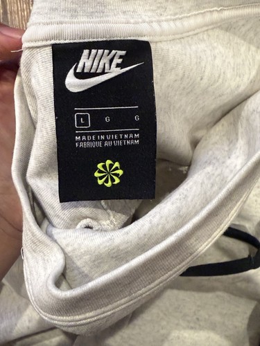 Sudadera Nike Para Hombre Gris Medio Ropa Deportiva Tecnología Polar Cuello Redondo Swoosh Central - Imagen 4 de 5