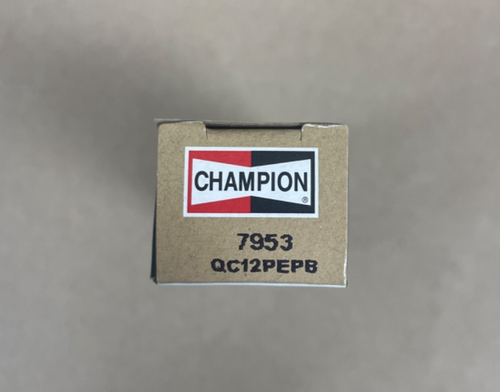 New Champion QC12PEPB 7953 Spark Plug - Foto 2 di 5