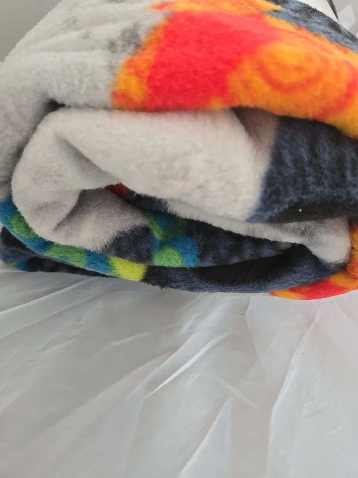 58" x 1.5 yard Lux Anti-pill Fleece Precut Race Cars Grey   DIY Blanket Craft  - Image 4 of 4