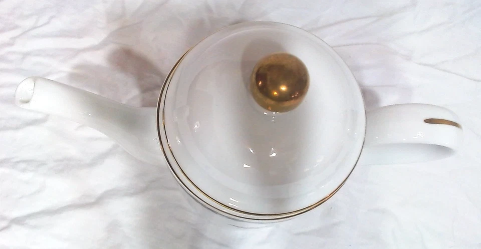 DEPT. VINTAGE 56 TETERA CLÁSICA NAVIDAD 8-3/4", 6 TAZAS PERFECTA Foto 3 de 4