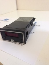 Red Lion Controls APLPV400  Voltmeter 115VAC Used 