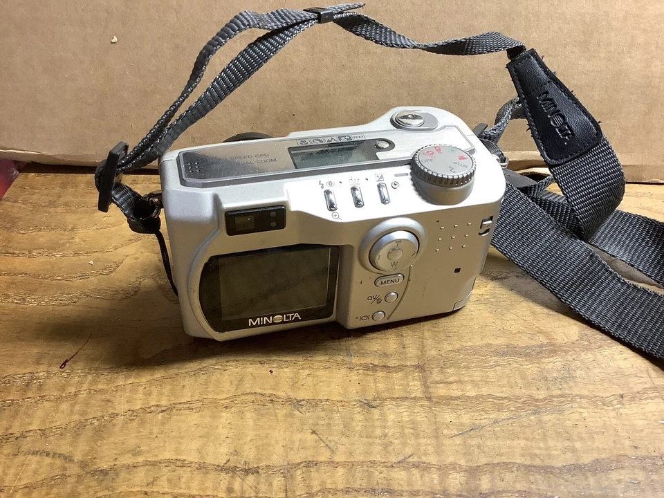 Minolta Digital Camera Dimage S414 - Image 4 of 4