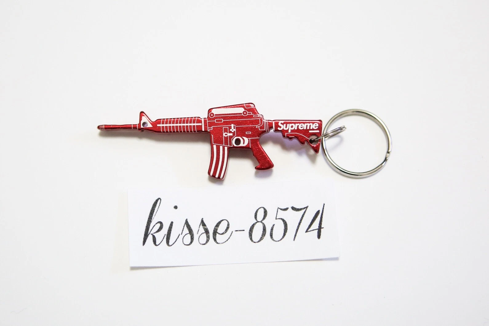 Porte clés ouvre bouteille rouge Supreme M16 rare