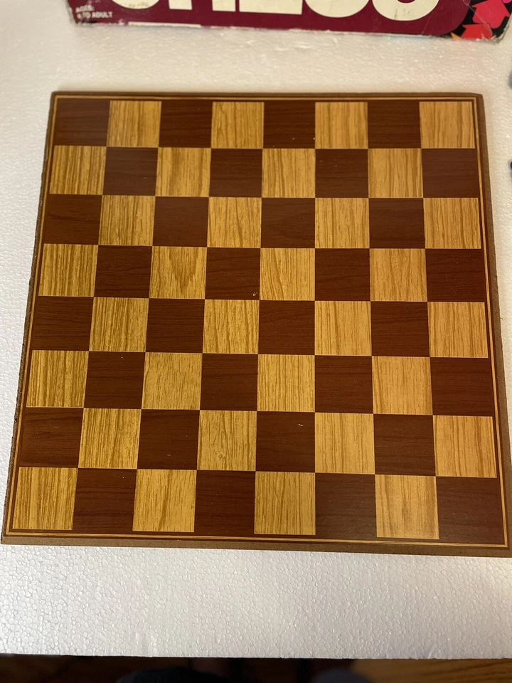 Hasbro Chess Set Vintage 1979 King 2 1/2” Complete Set - Image 2 of 4