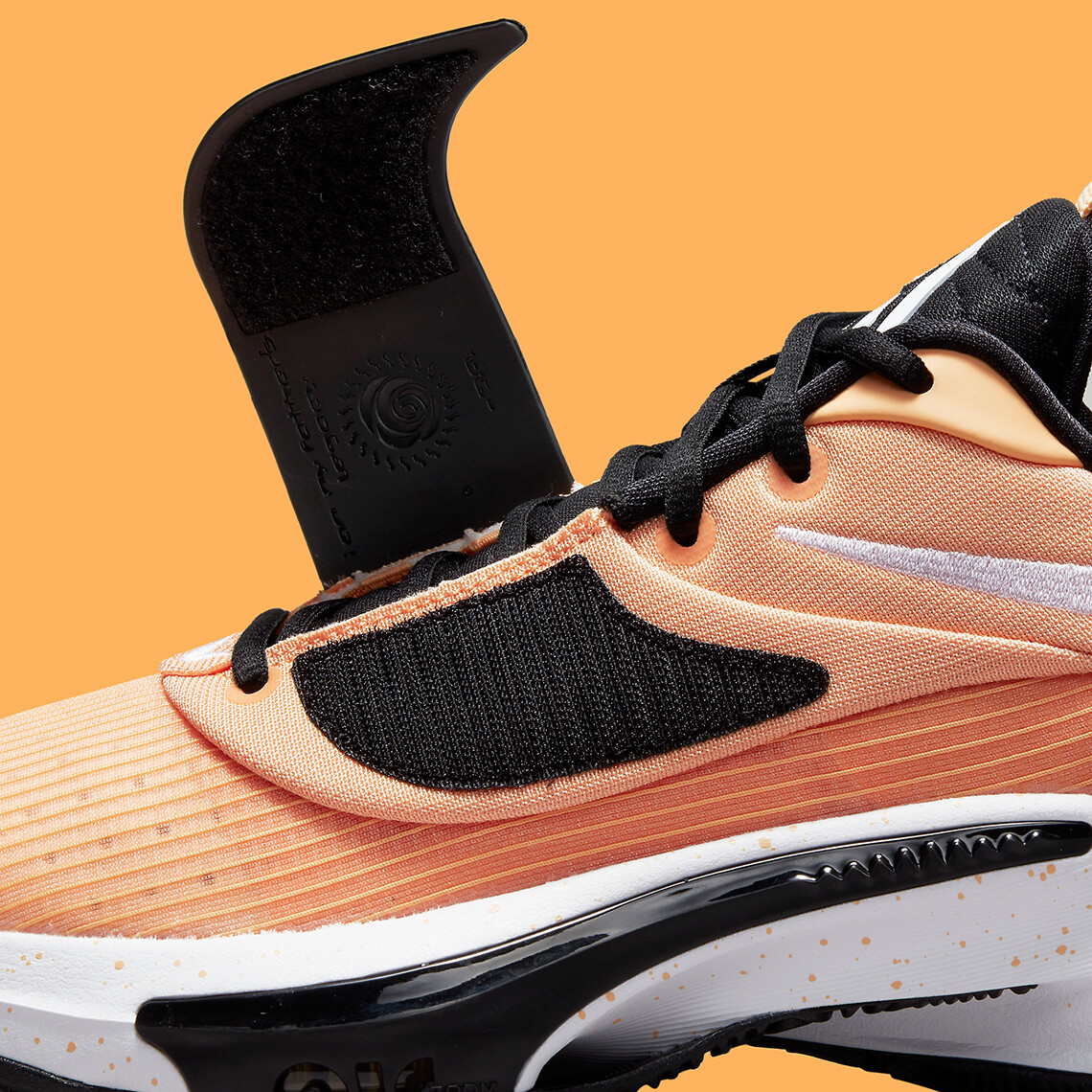 Nike Zoom Freak 3 TB Orange Chalk White Black DA7845-700  display picture 1