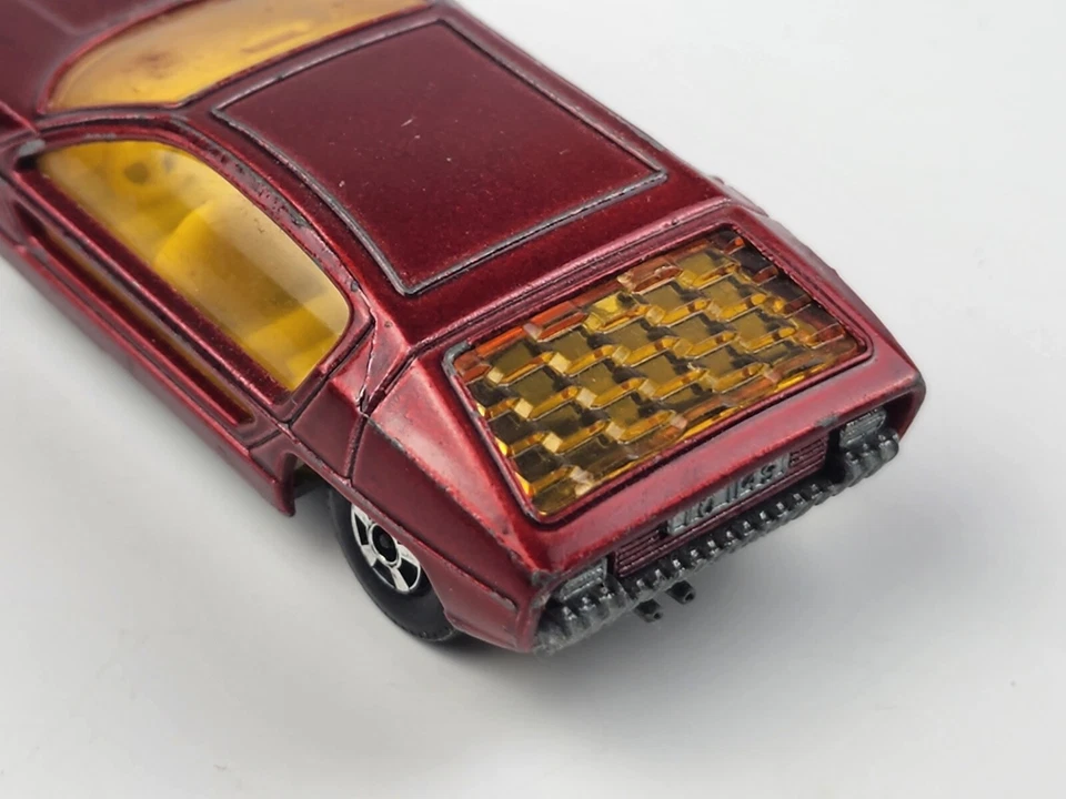 Vintage Matchbox Lesney Lamborghini Marzal No. 20 Maroon Color Pretty Nice! - Image 4 of 4