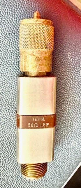 TEKTRONIX CONNECTOR FEED THRU TERMINATING RESISTOR 011-031: 10XT; 50 OHM; 1.5W