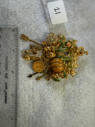 Rare Kirks Folly Pin Brooch Cinderella Carriage Crystal Rhinestone Charm Gold